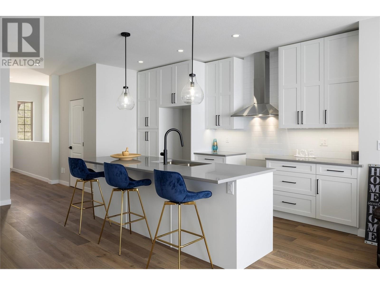 595 Vineyard Way N Unit# 9. Vernon, British Columbia