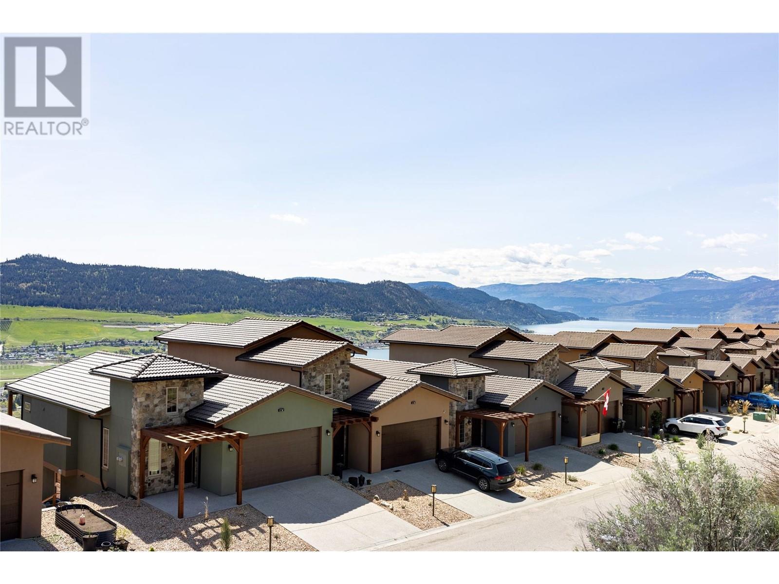 595 Vineyard Way N Unit# 9. Vernon, British Columbia