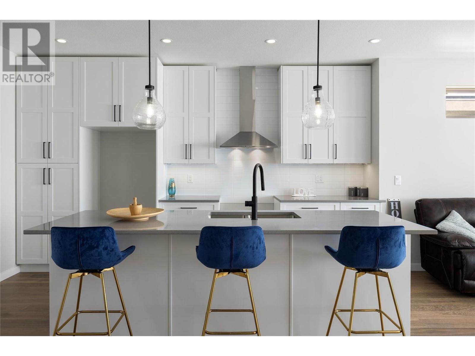 595 Vineyard Way N Unit# 9. Vernon, British Columbia