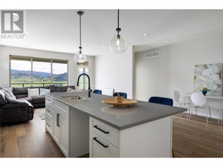 595 Vineyard Way N Unit# 9. Vernon, British Columbia