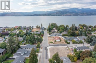 4499 Walker Road Unit# 2. Kelowna, British Columbia