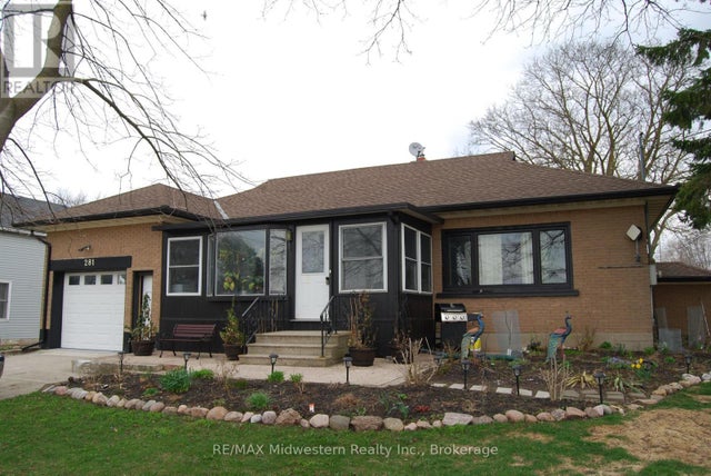 281 Elora Street S, Minto