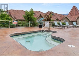 1128 Sunset Drive Unit# 303. Kelowna, British Columbia