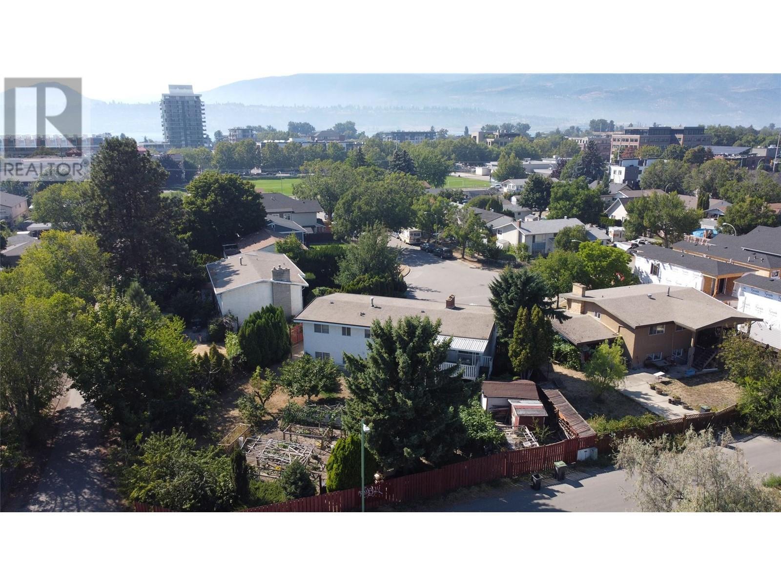 766 Coopland Crescent. Kelowna, British Columbia