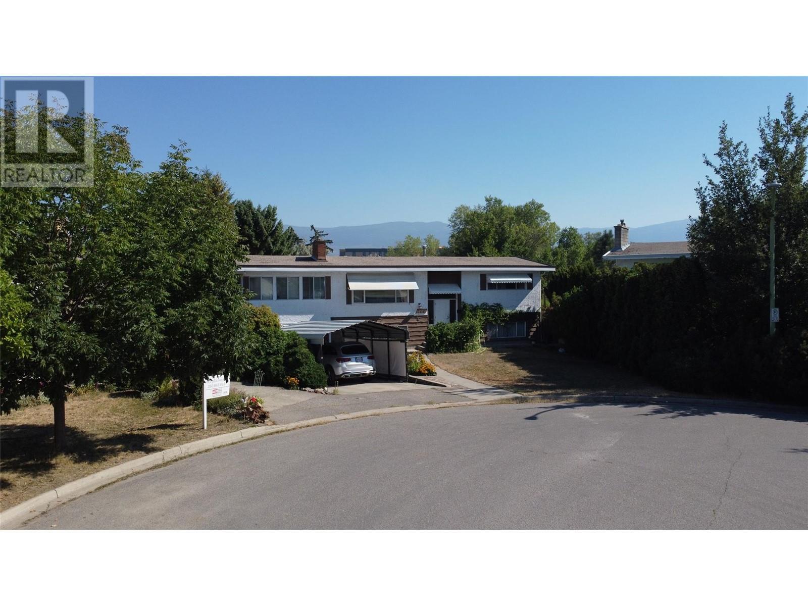 766 Coopland Crescent. Kelowna, British Columbia