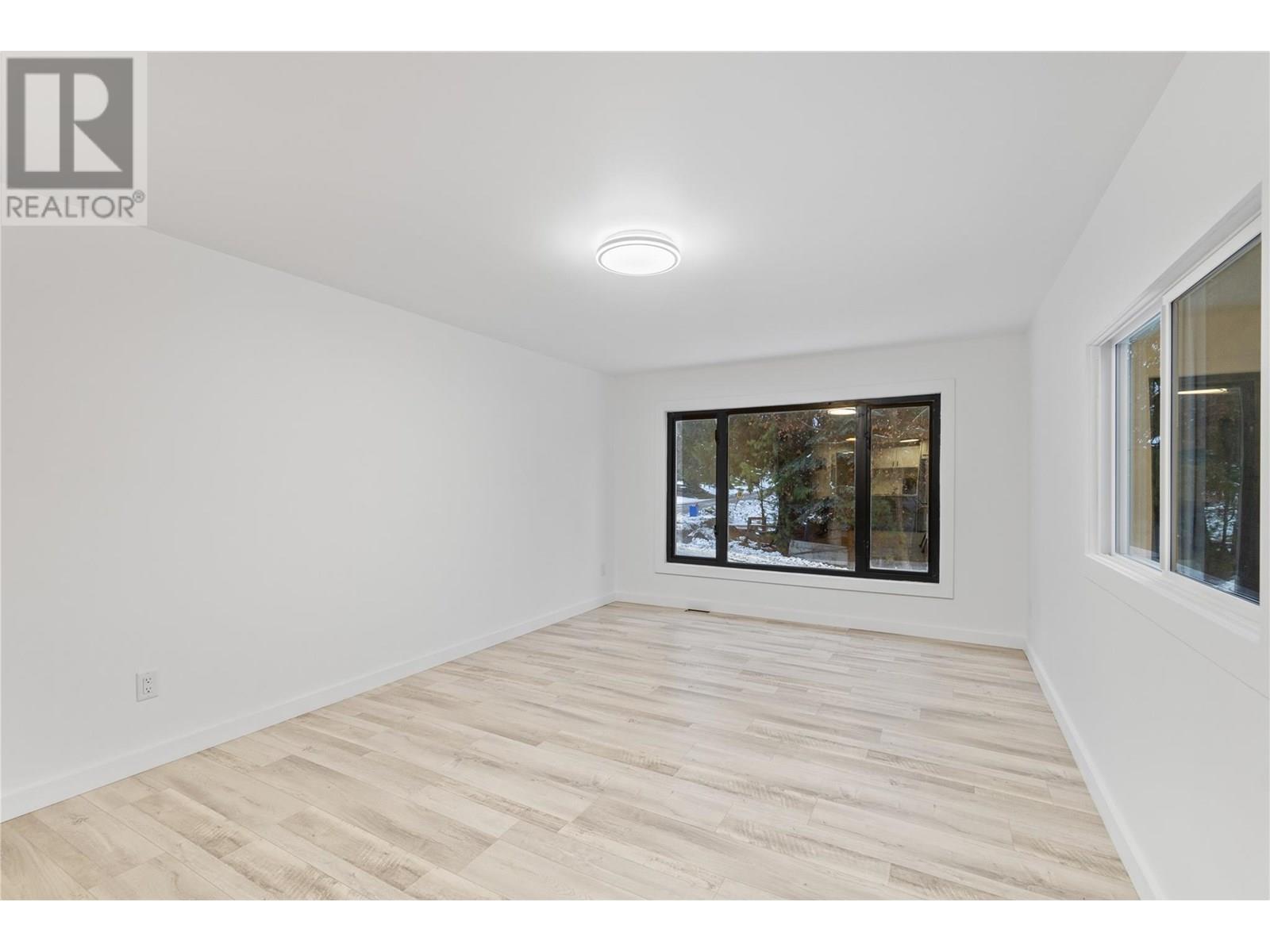 4061 11 Avenue Ne Unit# 10. Salmon Arm, British Columbia