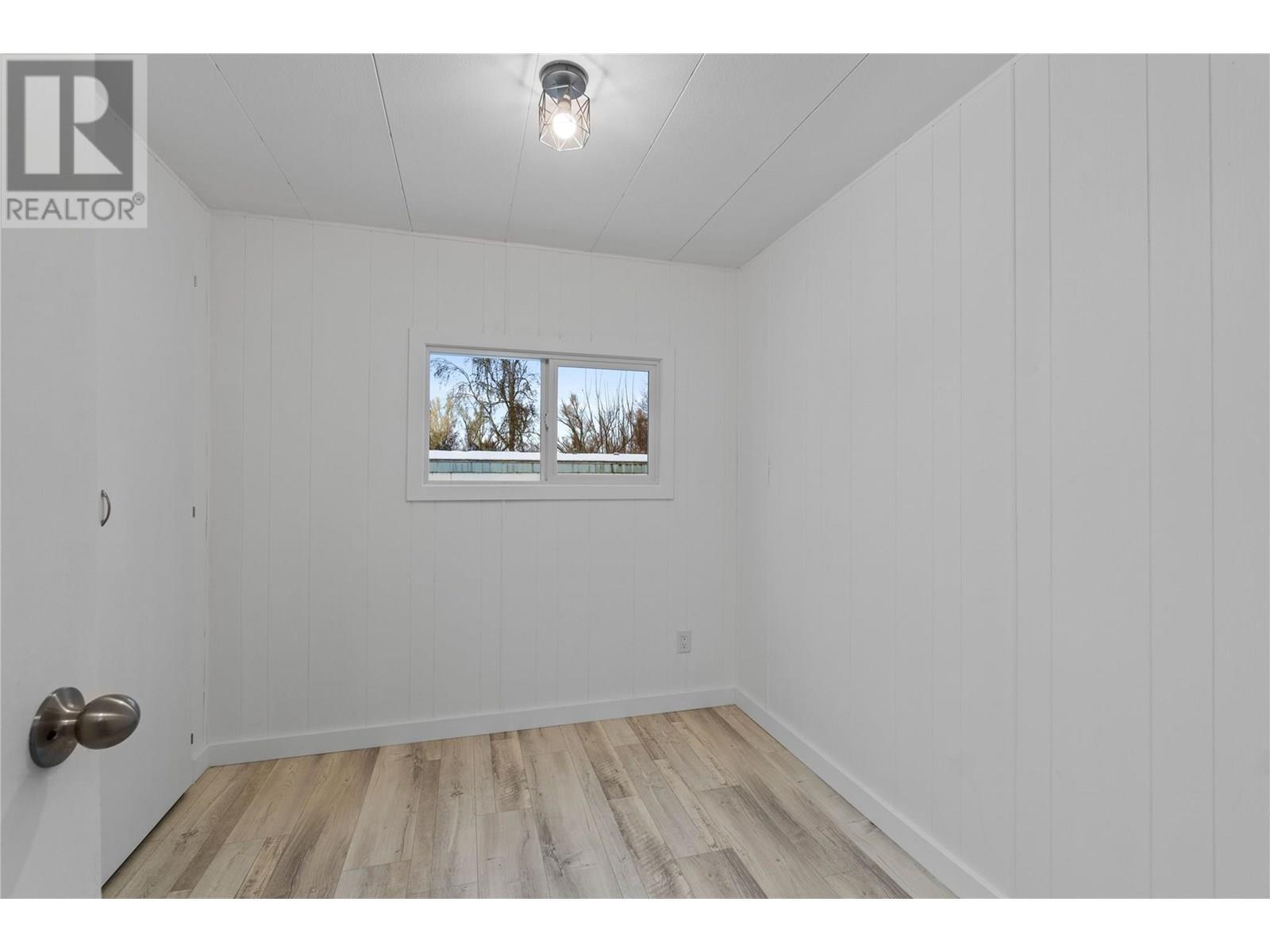 4061 11 Avenue Ne Unit# 10. Salmon Arm, British Columbia