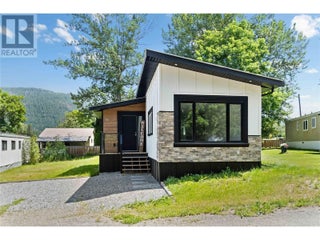 4061 11 Avenue Ne Unit# 10. Salmon Arm, British Columbia