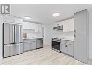 4061 11 Avenue Ne Unit# 10. Salmon Arm, British Columbia