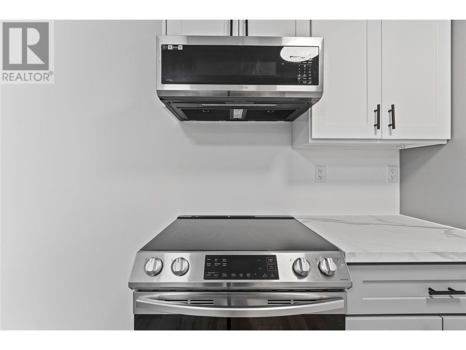 4061 11 Avenue Ne Unit# 10. Salmon Arm, British Columbia