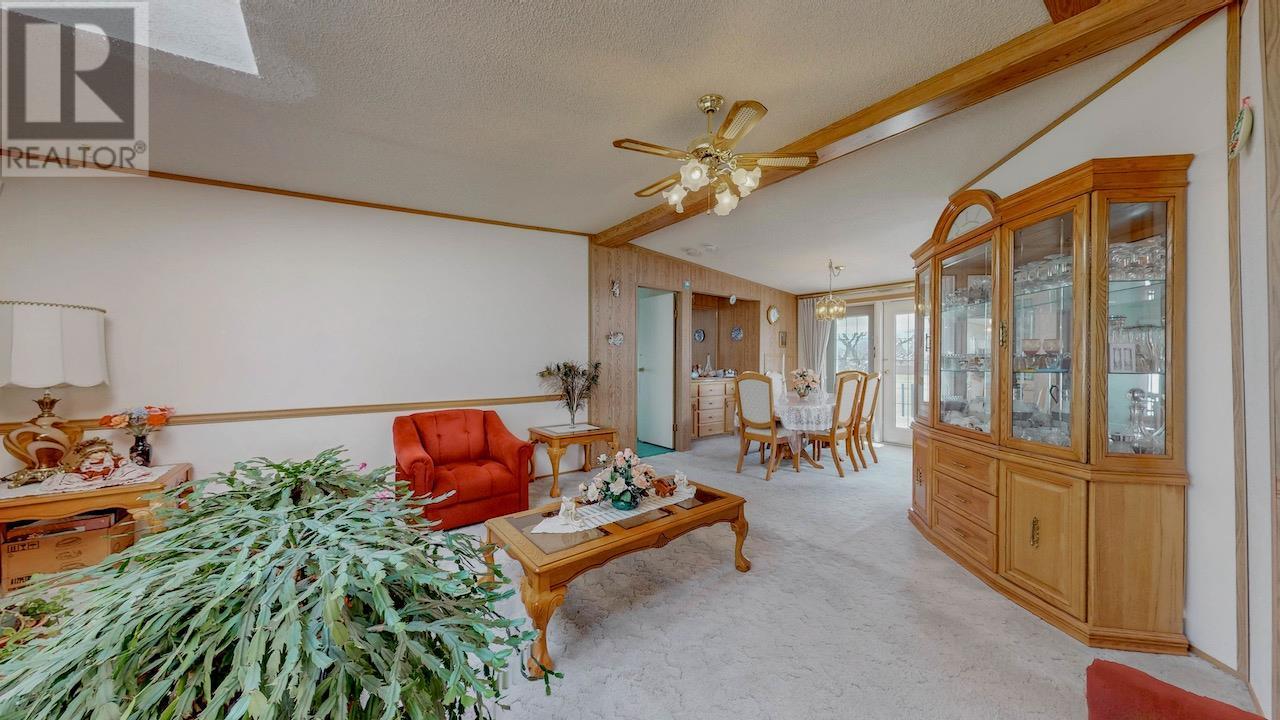 129 Walnut Place. Oliver, British Columbia