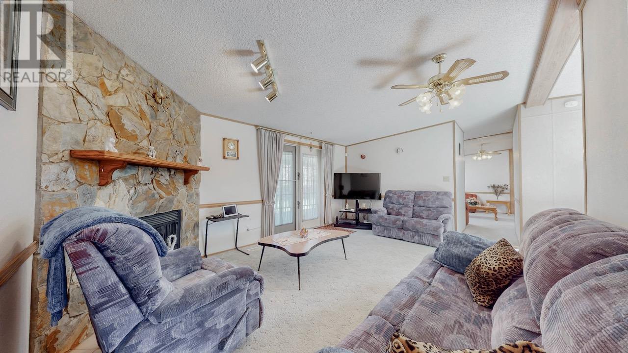 129 Walnut Place. Oliver, British Columbia