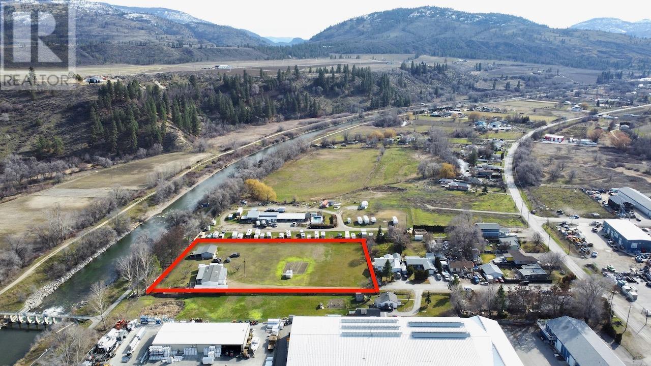 129 Walnut Place. Oliver, British Columbia