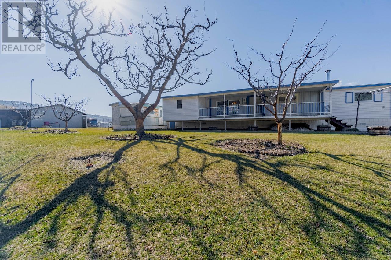 129 Walnut Place. Oliver, British Columbia