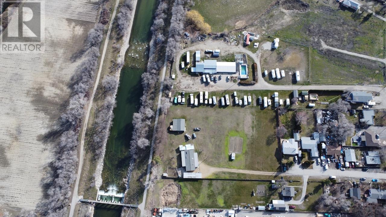 129 Walnut Place. Oliver, British Columbia