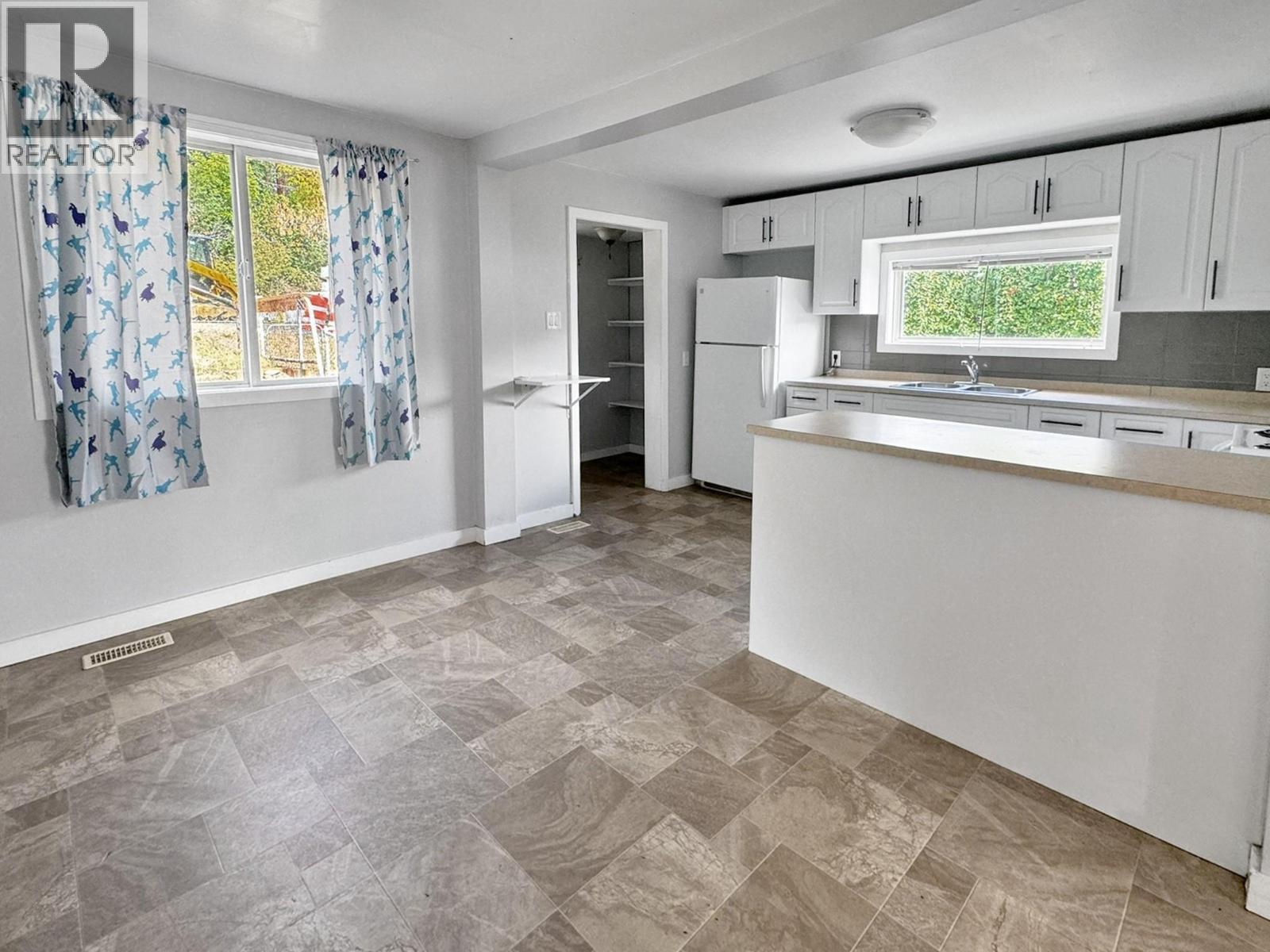 287 Angela Avenue. Princeton, British Columbia