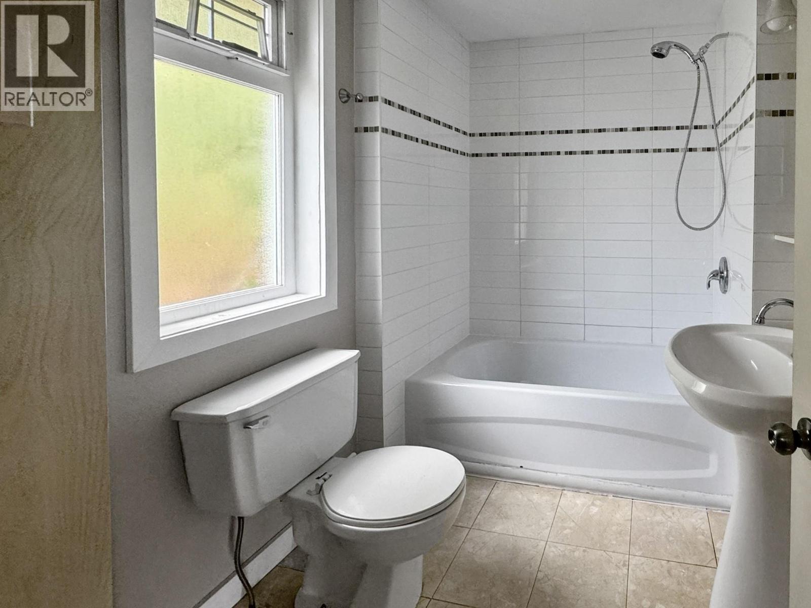 287 Angela Avenue. Princeton, British Columbia