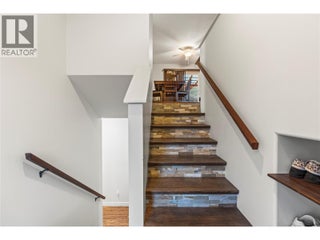 1718 Grandview Avenue. Lumby, British Columbia