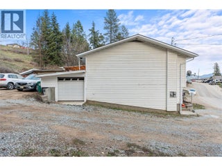 1718 Grandview Avenue. Lumby, British Columbia