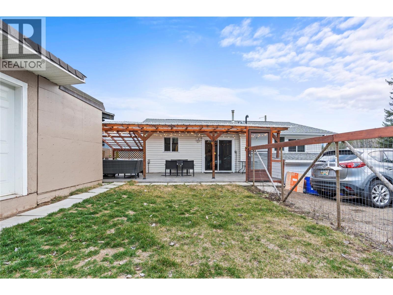 1718 Grandview Avenue. Lumby, British Columbia