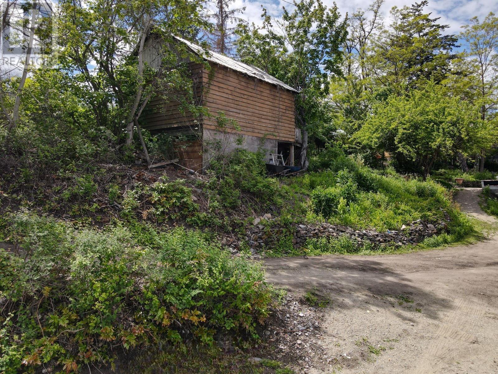 2415 Blind Bay Road. Blind Bay, British Columbia