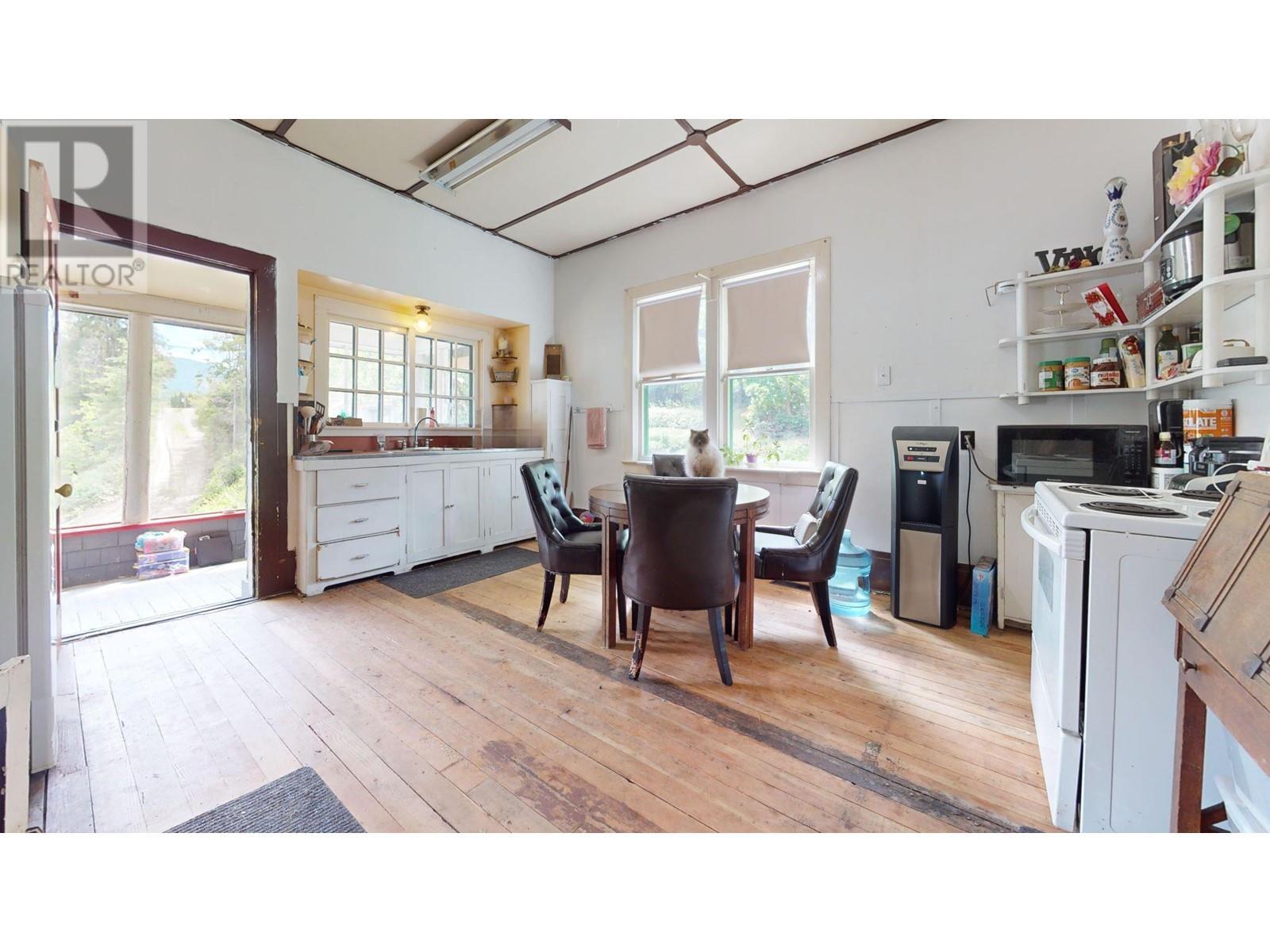 2415 Blind Bay Road. Blind Bay, British Columbia