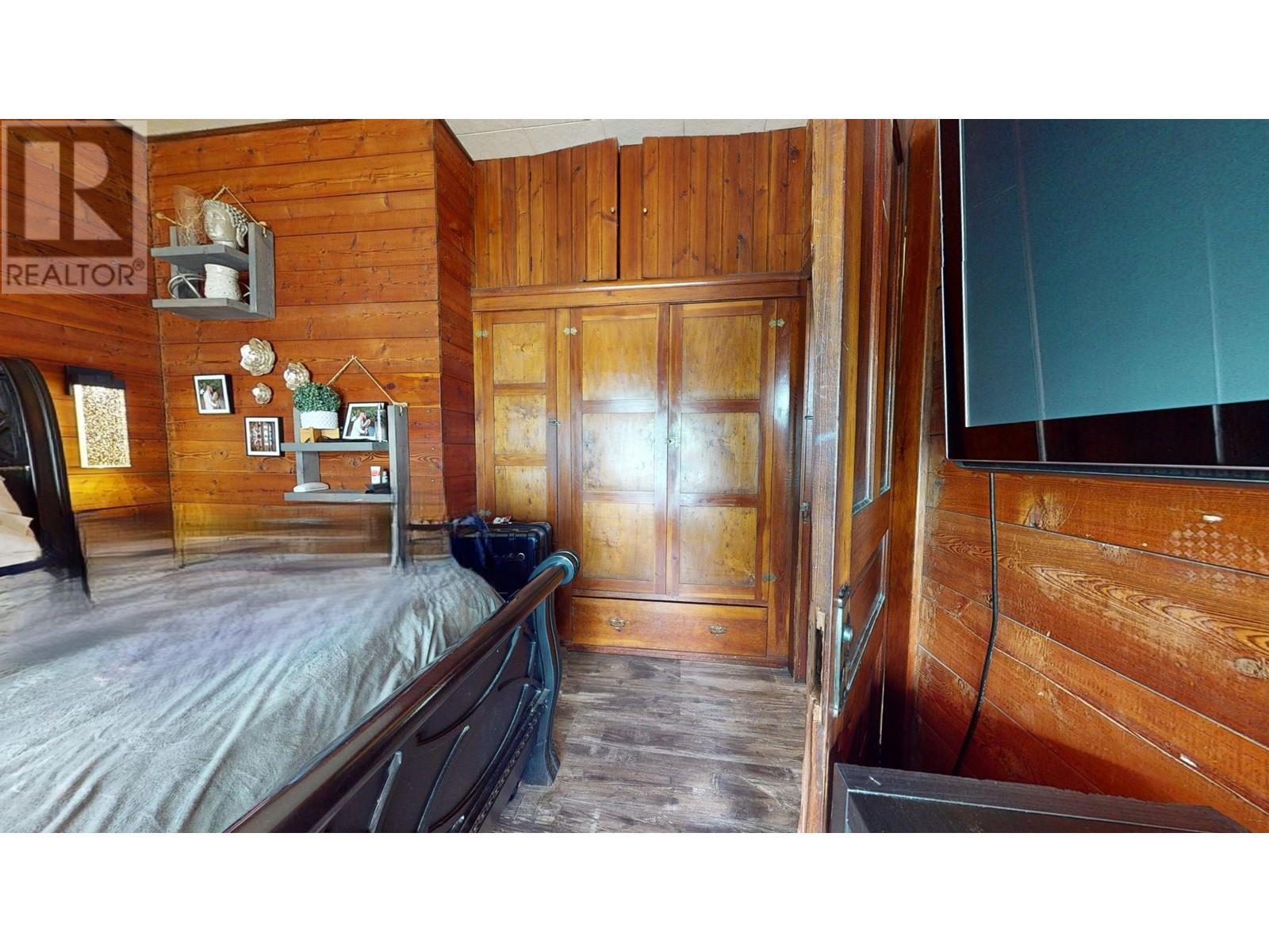 2415 Blind Bay Road. Blind Bay, British Columbia