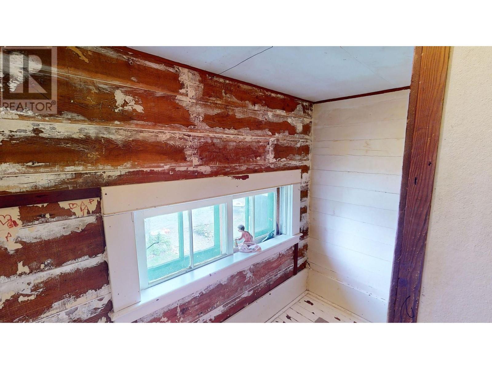 2415 Blind Bay Road. Blind Bay, British Columbia