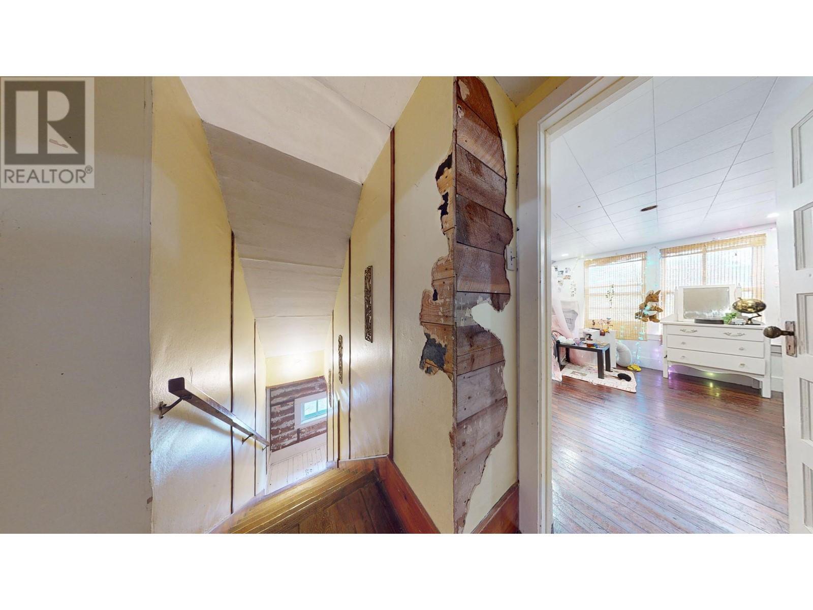 2415 Blind Bay Road. Blind Bay, British Columbia