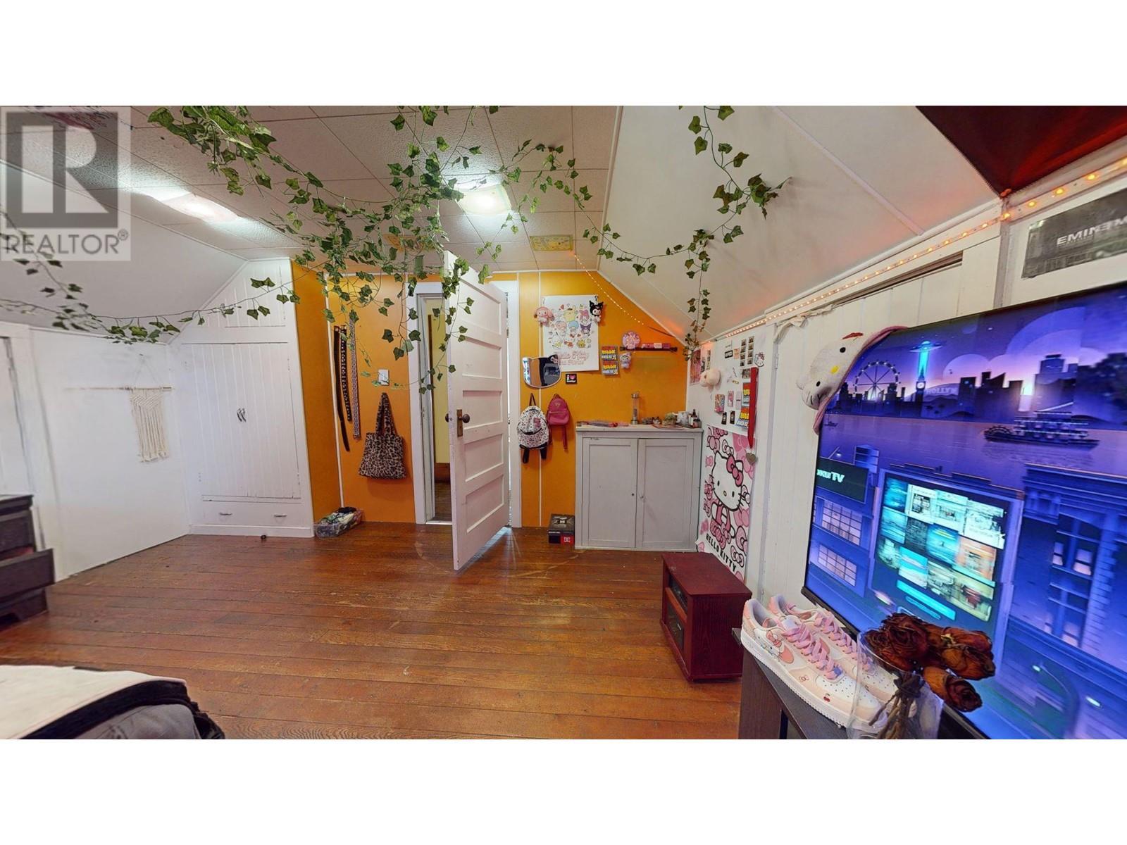 2415 Blind Bay Road. Blind Bay, British Columbia