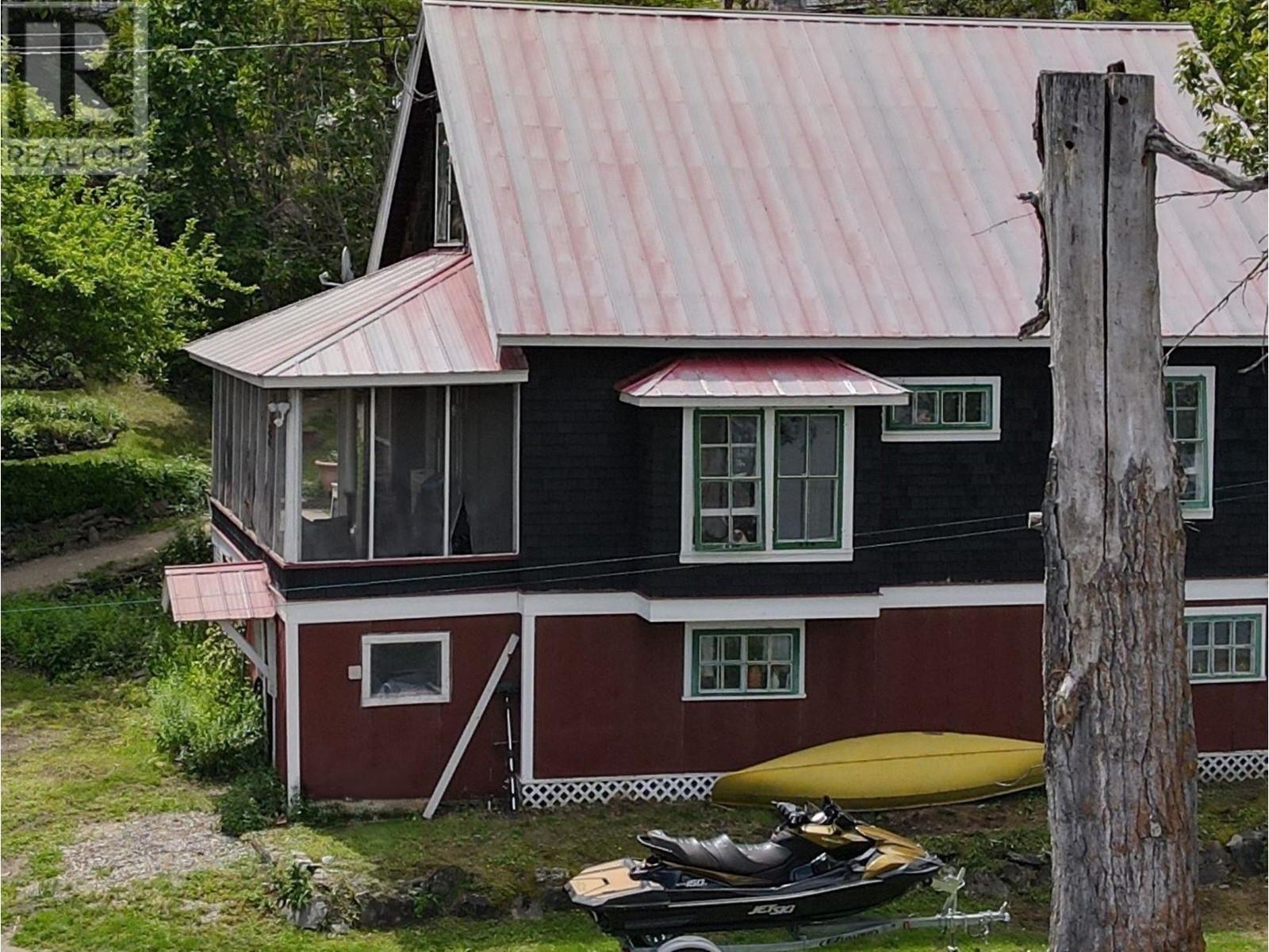 2415 Blind Bay Road. Blind Bay, British Columbia