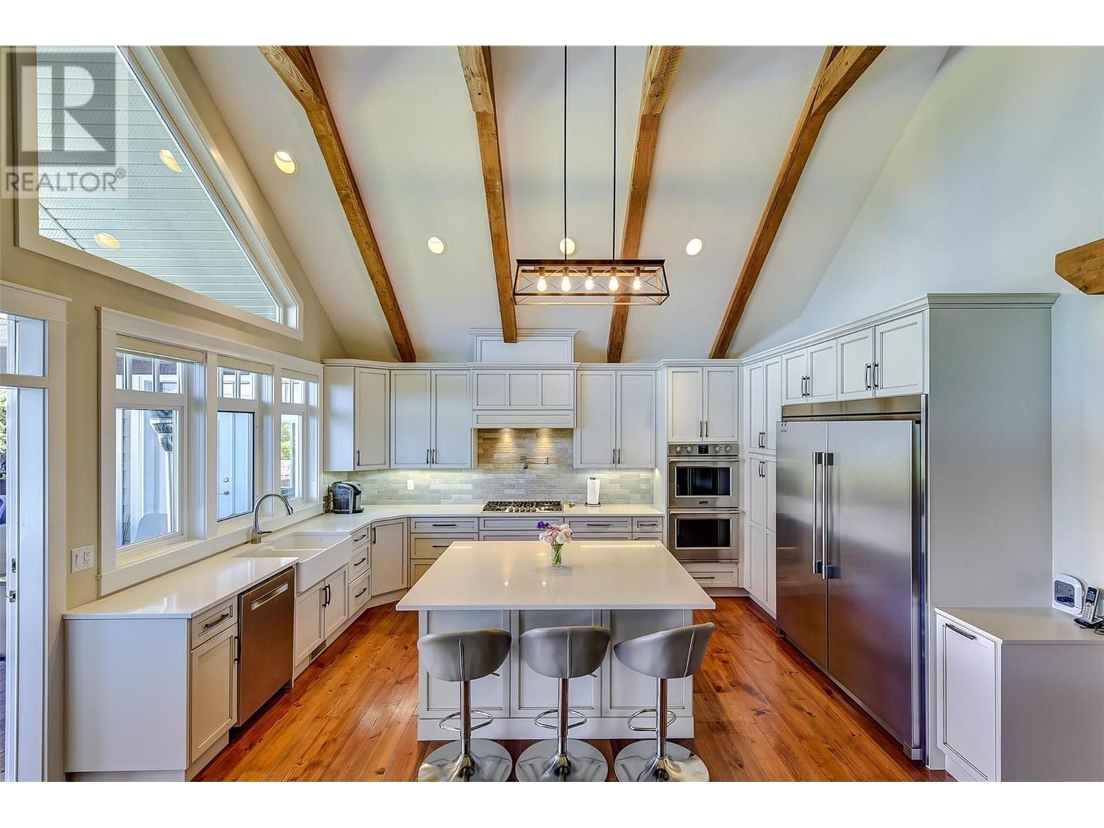 3672 Luxmoore Road. Kelowna, British Columbia