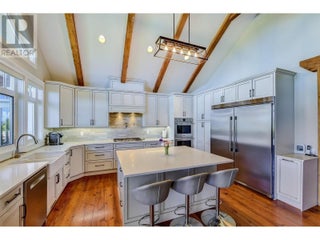 3672 Luxmoore Road. Kelowna, British Columbia