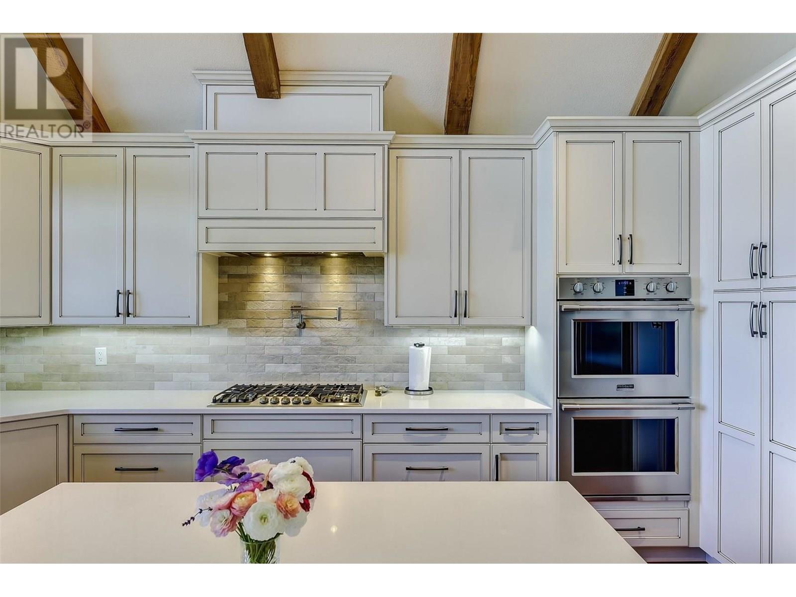 3672 Luxmoore Road. Kelowna, British Columbia