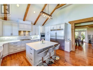 3672 Luxmoore Road. Kelowna, British Columbia