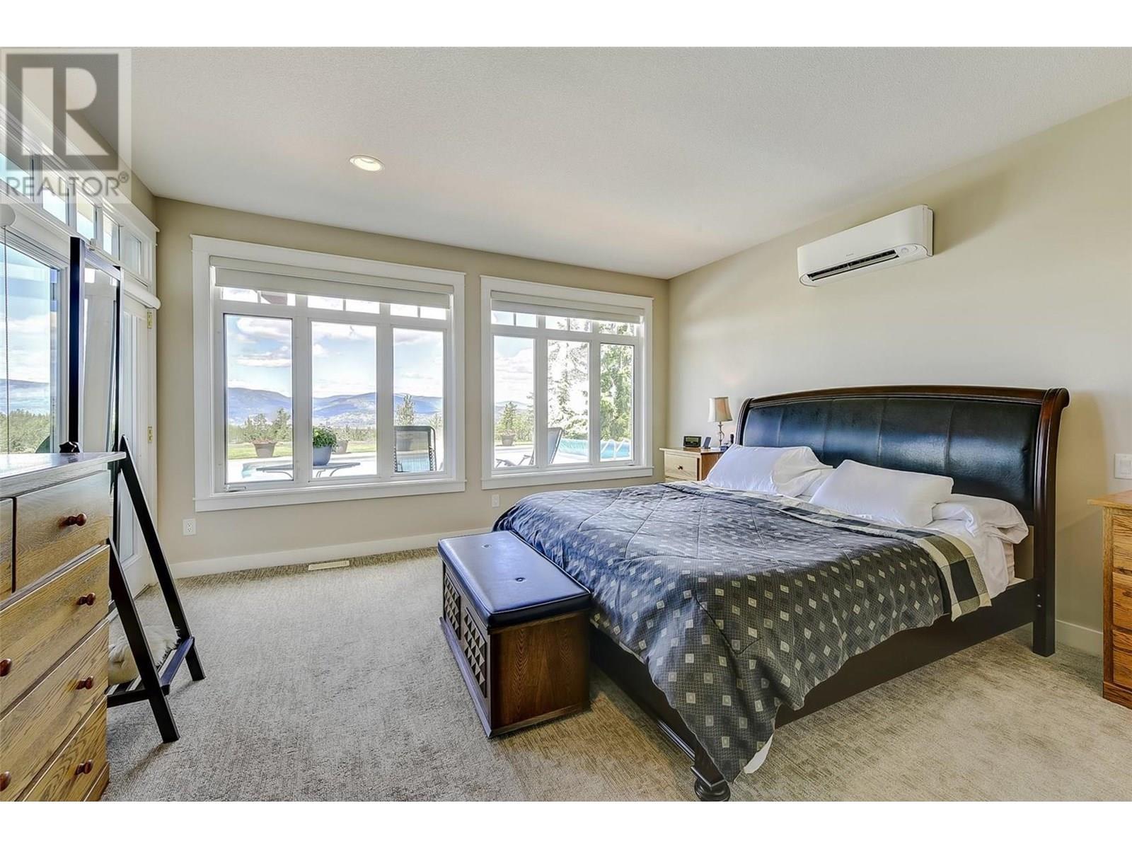 3672 Luxmoore Road. Kelowna, British Columbia