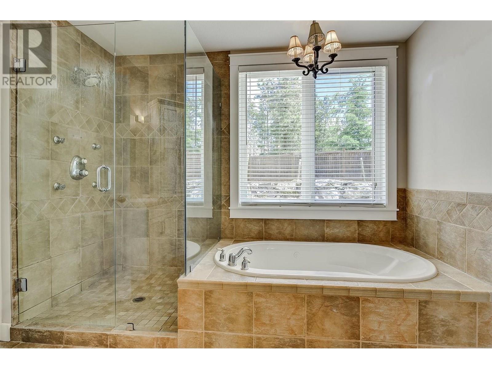 3672 Luxmoore Road. Kelowna, British Columbia