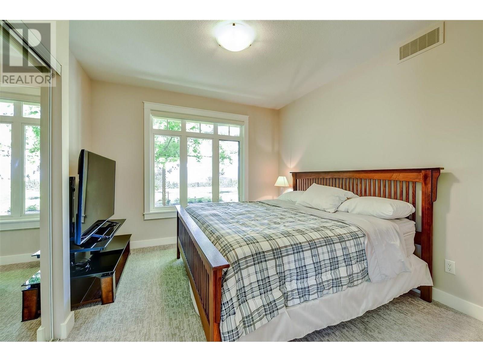 3672 Luxmoore Road. Kelowna, British Columbia