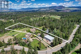 3672 Luxmoore Road. Kelowna, British Columbia