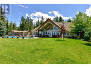 3672 Luxmoore Road. Kelowna, British Columbia