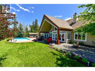 3672 Luxmoore Road. Kelowna, British Columbia