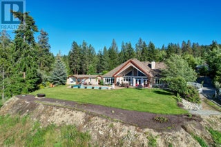 3672 Luxmoore Road. Kelowna, British Columbia