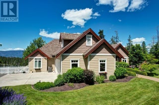 3672 Luxmoore Road. Kelowna, British Columbia