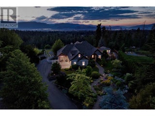 3672 Luxmoore Road. Kelowna, British Columbia