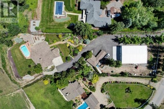 3672 Luxmoore Road. Kelowna, British Columbia