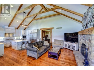 3672 Luxmoore Road. Kelowna, British Columbia