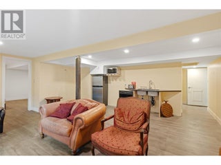 3299 Mcculloch Road. Kelowna, British Columbia