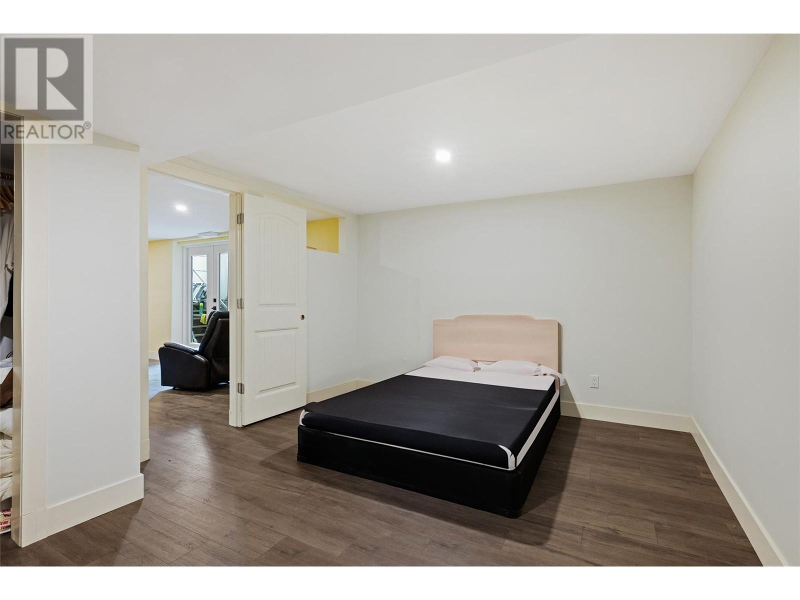 3299 Mcculloch Road. Kelowna, British Columbia