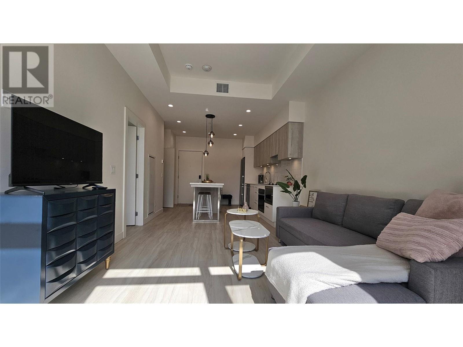 3699 Capozzi Road Unit# 104. Kelowna, British Columbia