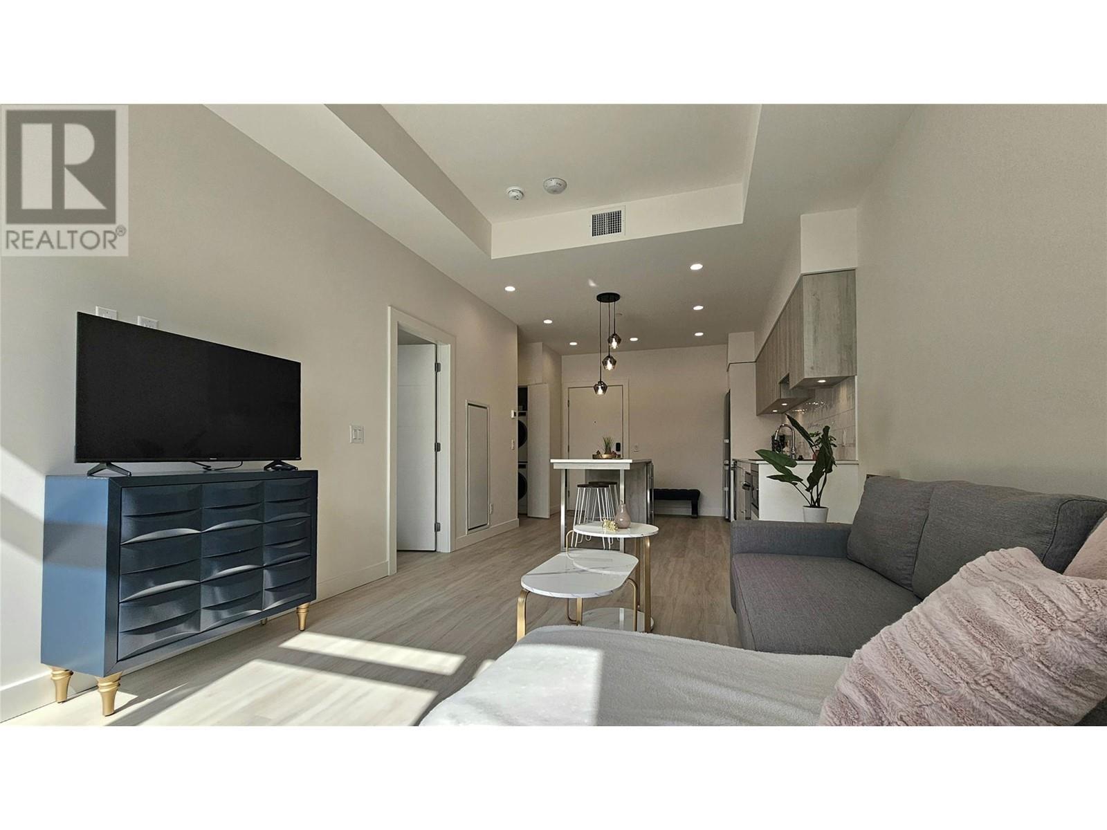 3699 Capozzi Road Unit# 104. Kelowna, British Columbia